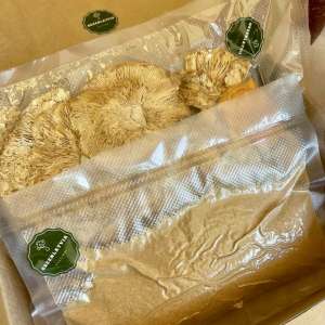 Sarkanais mušmiris ar cepurītēm, sarkanais mušmiris pulverī